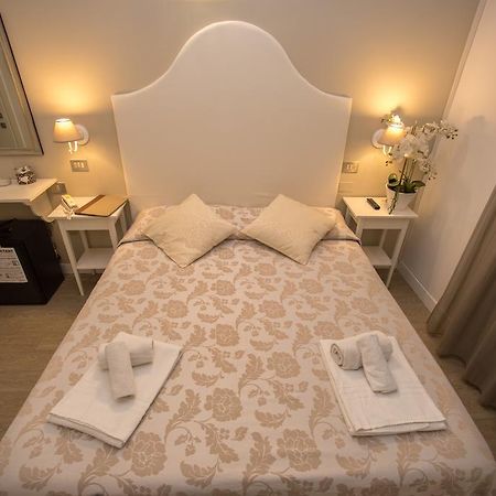 Hotel Ermeti B&B Brunch ريتشوني المظهر الخارجي الصورة