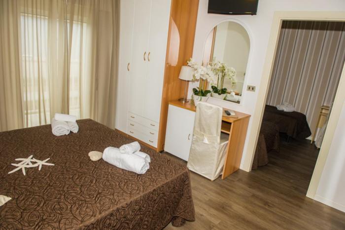 Hotel Ermeti B&B Brunch ريتشوني المظهر الخارجي الصورة