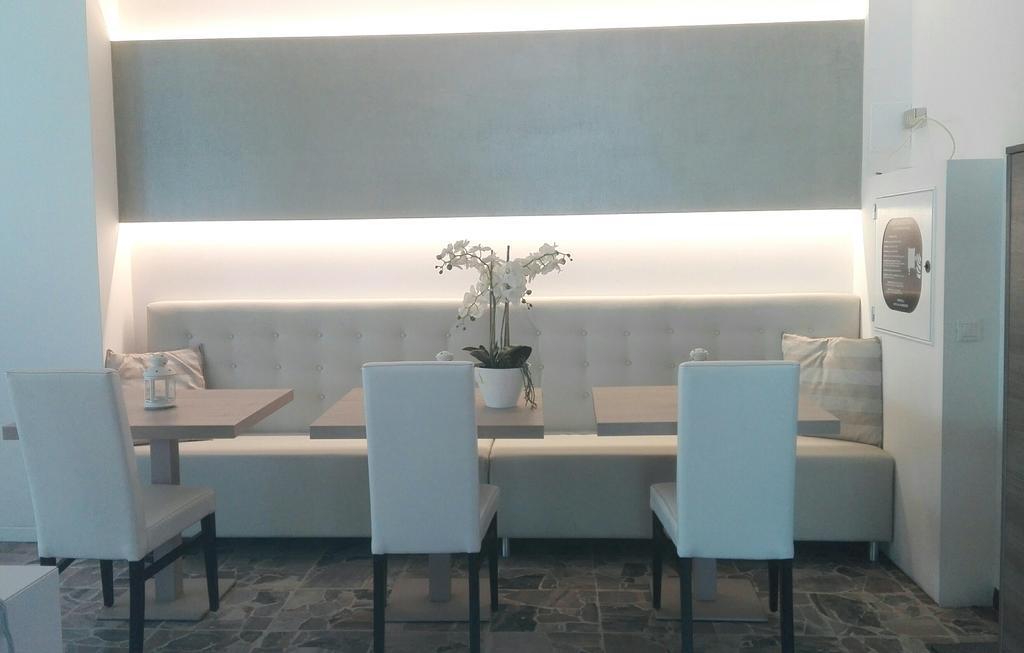 Hotel Ermeti B&B Brunch ريتشوني المظهر الخارجي الصورة
