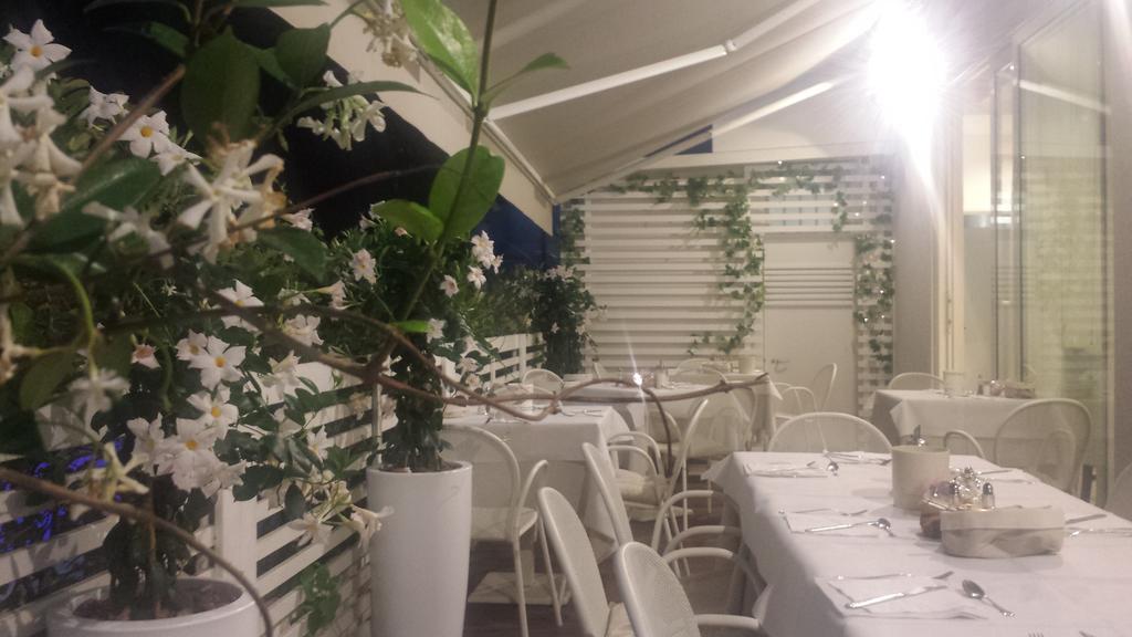 Hotel Ermeti B&B Brunch ريتشوني المظهر الخارجي الصورة