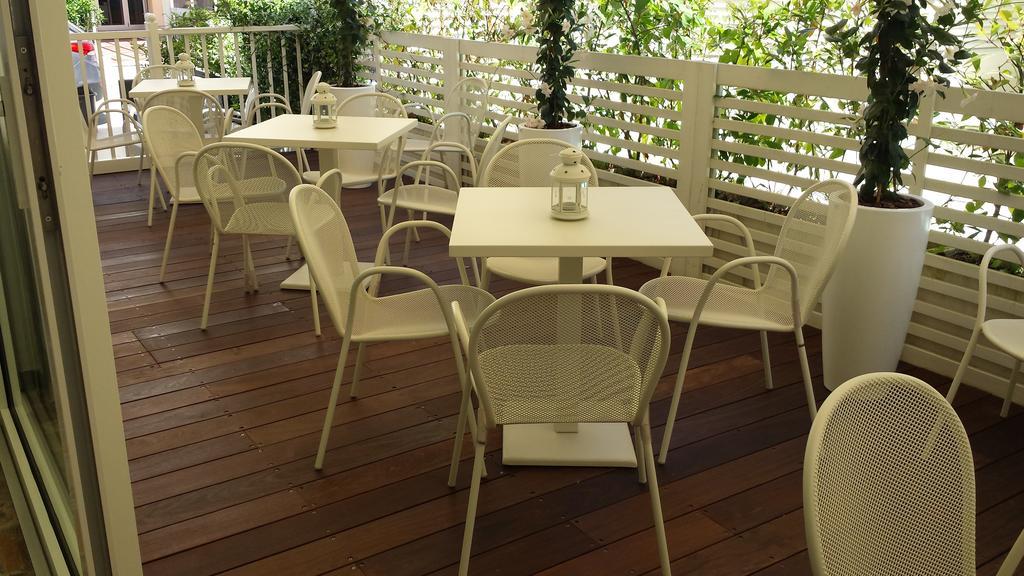 Hotel Ermeti B&B Brunch ريتشوني المظهر الخارجي الصورة
